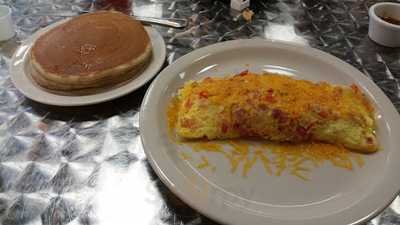 El Chino Restaurant Y Tacos