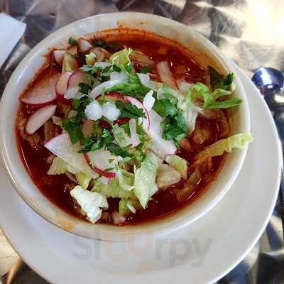 El Chino Restaurant Y Tacos