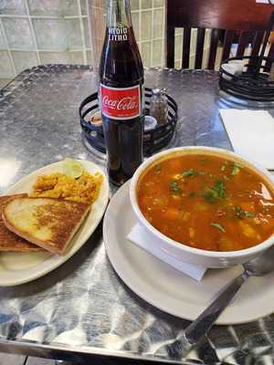 El Chino Restaurant Y Tacos