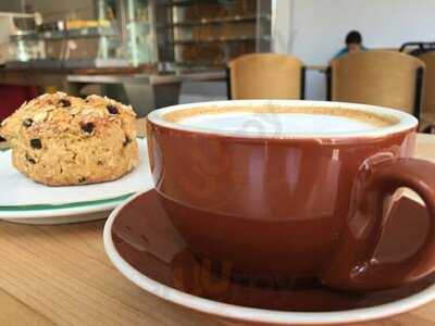 Starliner Cafe & Market