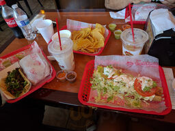 El Mezquite Mexican Restaurant