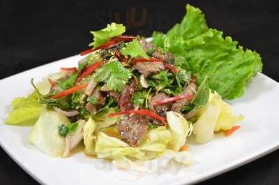 Kinn Kao Table & Bar