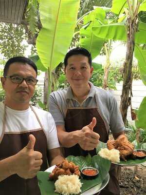 Kinn Kao Table & Bar