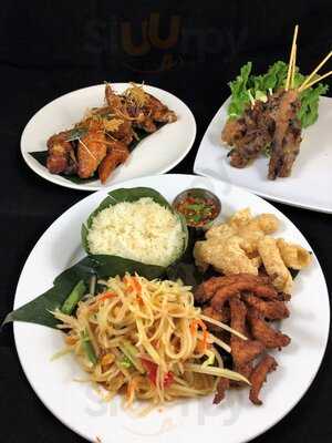 Kinn Kao Table & Bar