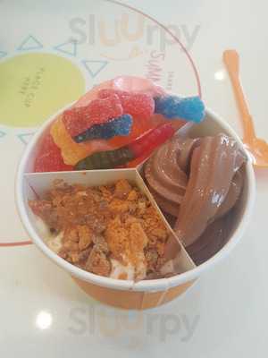 Orange Leaf Frozen Yogurt