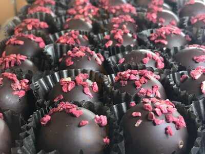 Lutz Cafe & Pastry Shop