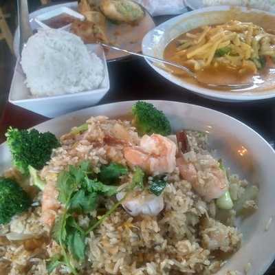 Kinnaree Thai Cuisine