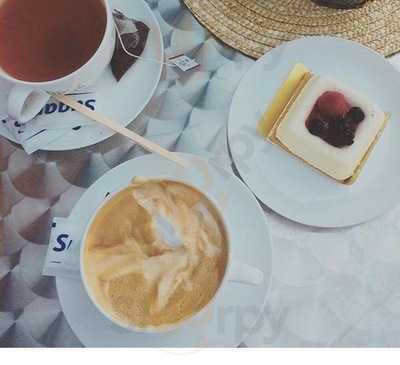 Karver Brasserie & Bakery Cafe