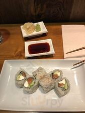 V16 Sushi Lounge