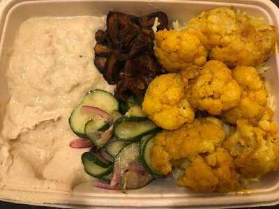 Soom Soom Fresh Mediterranean