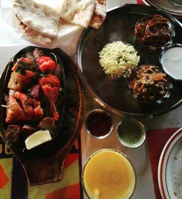 Zante's Indin Pizza And Indian Cuisine