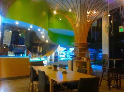 Newtree Cafe - California