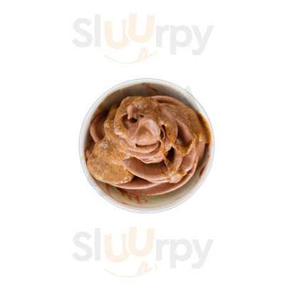 Yoppi Frozen Yogurt On Polk St