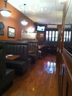 Muldoon's Irish Bar & Restaurant