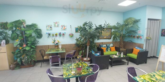 Meowee Wowee Hawaiian Shave Ice Cafe