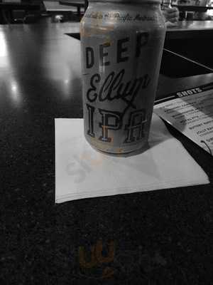 Sharky's Bar & Grill