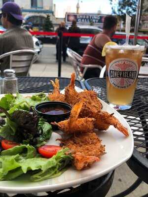 The Red Doors Bar And Grill