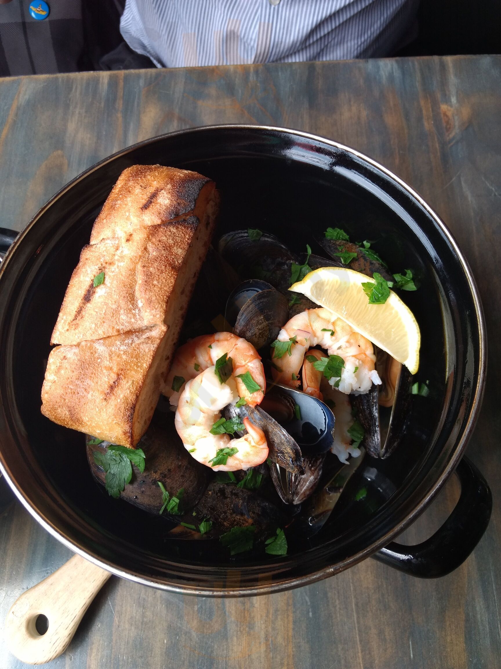 The Red Doors Bar And Grill