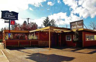 Lucky House Restaurant & Lounge