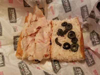 Lenny's Sub Shop