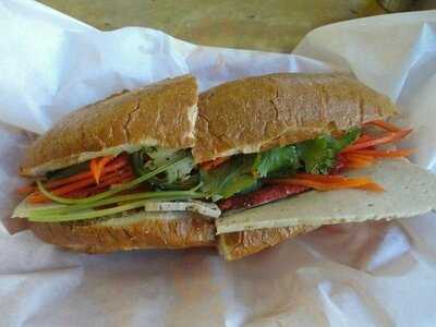 New Sandy's Cafe & Deli