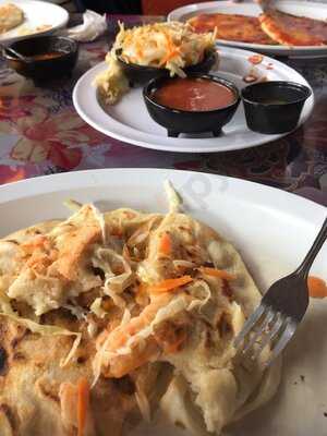 Pupuseria El Buen Gusto Tp