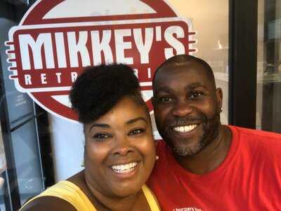 Mikkey's Retro Grill