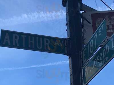 Borgatti's Ravioli & Egg Noodles