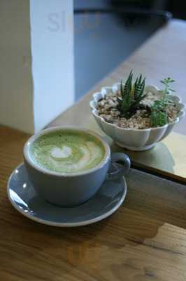 Sa-ten Coffee & Eats