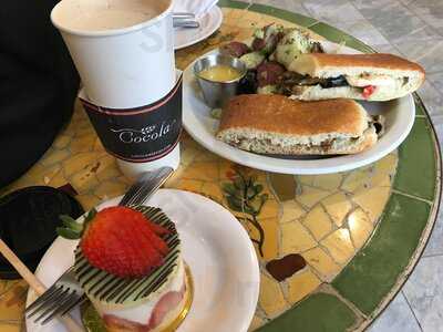 Cocola Bakery