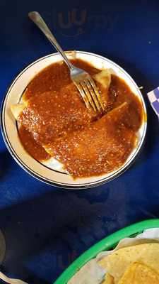 Quiroga Bakery & Taqueria