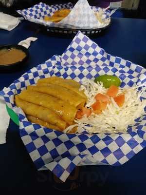 Quiroga Bakery & Taqueria