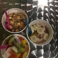 Super Swirl Frozen Yogurt & Boba Teas