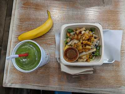 Tropical Smoothie Cafe