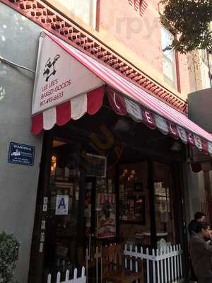 Lee Lee's Baked Goods