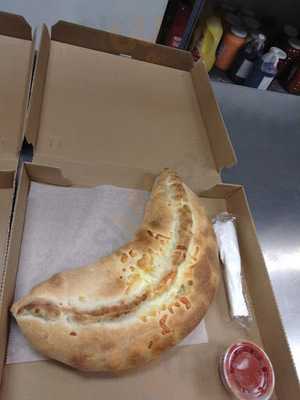 La Famiglia Pizza And Grill