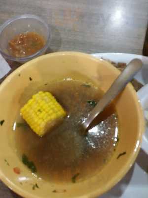 Raymond's Bar B-que Cafeteria