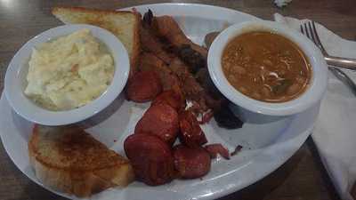 Raymond's Bar B-que Cafeteria