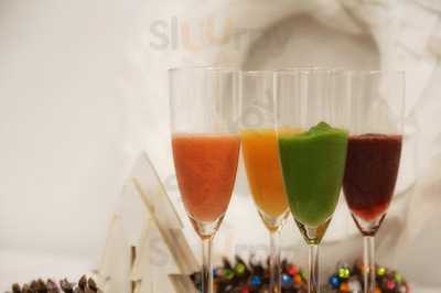 Tropical Smoothie Cafe