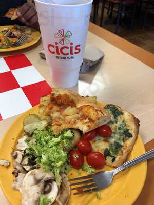 Cicis Pizza