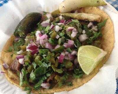 Rubi's At The New Maxwell Street Market