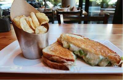 F & B Cafe At The Exchange