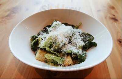 F & B Cafe At The Exchange