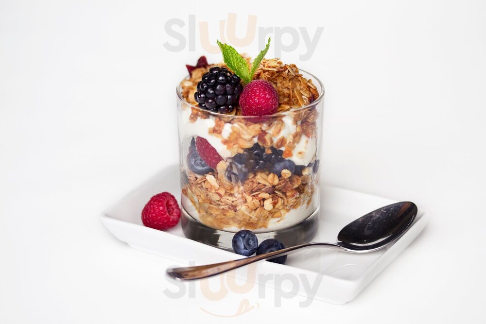 F & B Cafe At The Exchange