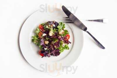 F & B Cafe At The Exchange