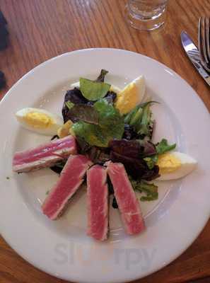 Twenty Two Trattoria & Wine Bar