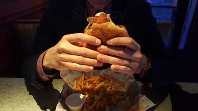 Mary Ellen's Bar And Bistro