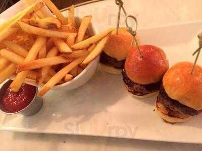 The Roger Parlour Lounge