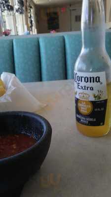 La Playita Restaurant