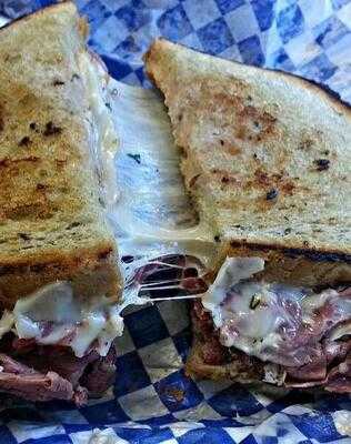 Morty's Delicatessen